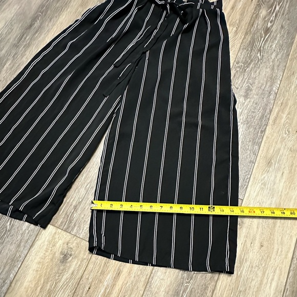 🛍️ Sienna Sky extra wide leg straps pants. - Picture 3 of 8